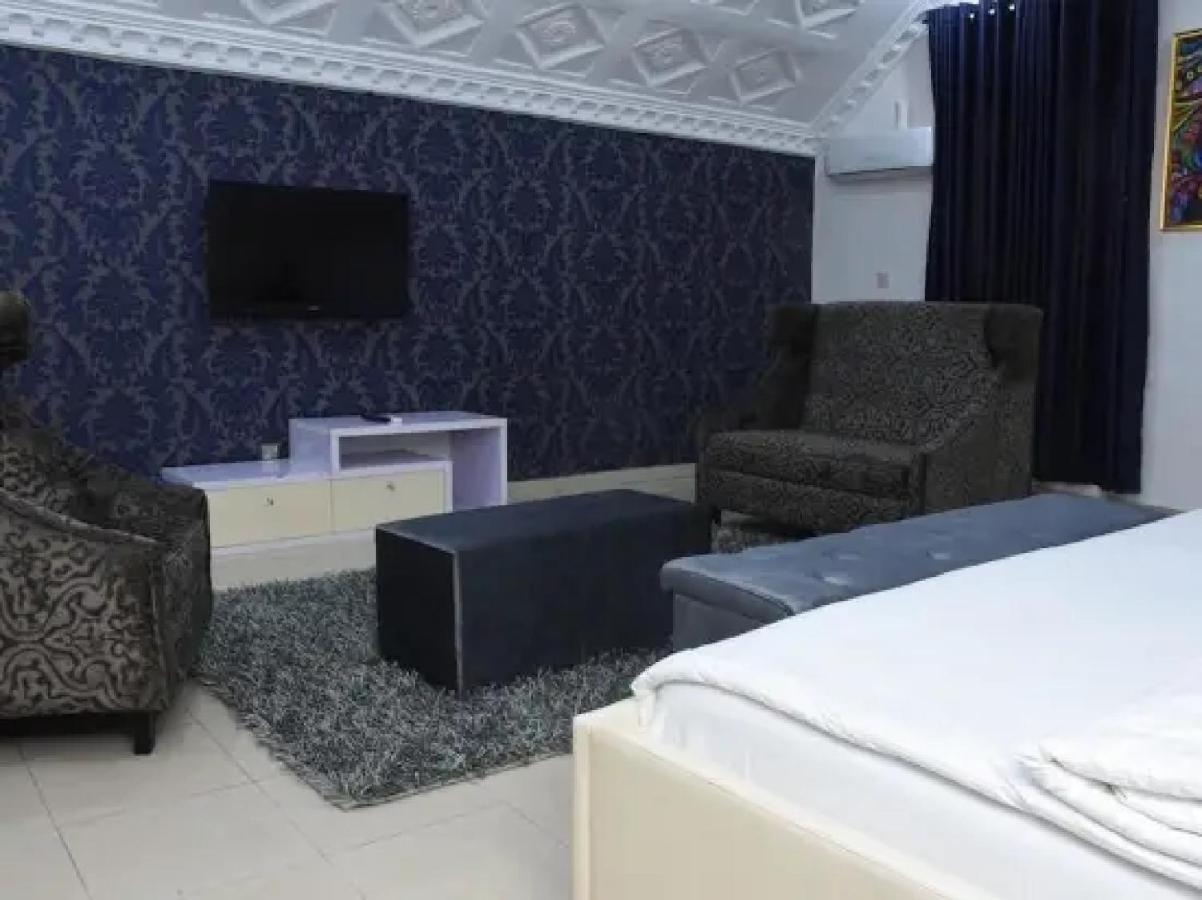 Room In Lodge - Ambience Hotels Abujahome For Leisure And Business Travellers Zewnętrze zdjęcie