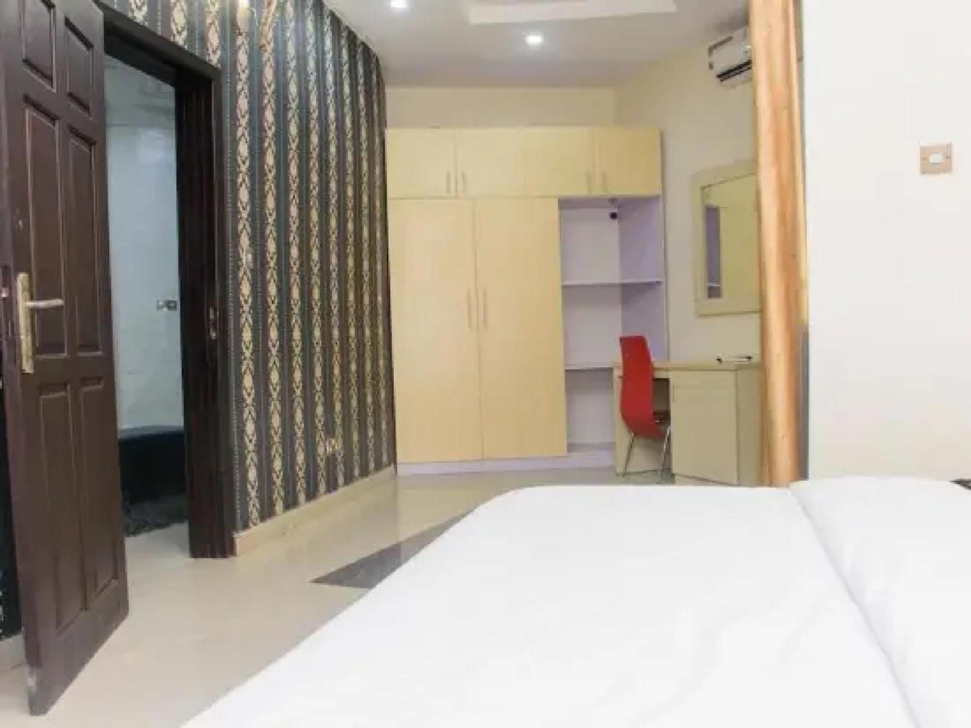 Room In Lodge - Ambience Hotels Abujahome For Leisure And Business Travellers Zewnętrze zdjęcie